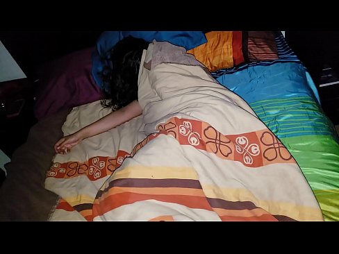 ❤️ Stepson berači svojo mlado mačeho, medtem ko ona spi. Porn video na sl.xxxdeutschepornos.ru ❌️❤